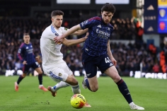 Trực tiếp Leeds 0-0 Arsenal: Pháo thủ tấn công