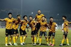 Trực tiếp Thanh Hóa 1-0 CAHN: Thanh Hoá bất ngờ có bàn mở tỷ số