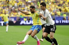 Trực tiếp Brazil 0-1 Nhật Bản: Cú sốc lớn đã tới!