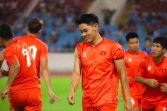 Trực tiếp Việt Nam vs Campuchia: Xuân Son, Tài Lộc dự bị