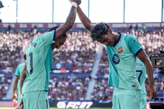 Trực tiếp Levante 2-3 Barca: Cách biệt chỉ còn 1 bàn