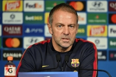 HLV Flick ra tuyên bố bất ngờ về sức mạnh của PSG khi vùi dập Barca