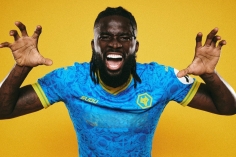 Truyền thông thế giới đồng loạt phản ứng khi CĐV Việt Nam xúc phạm sao Ngoại hạng Anh