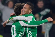 CHÍNH THỨC: Xác định 4 cặp tứ kết Europa League 2025/26