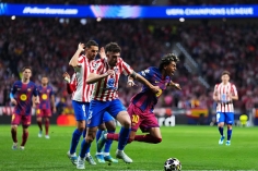 Thẻ đỏ tai hại, Barca bị loại cay đắng tại Champions League