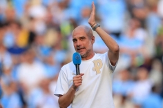HLV Pep Guardiola nói lời sau cuối đầy cảm động với Man City