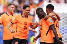 Trực tiếp bóng đá Hà Lan 1-0 Thụy Điển: Nhanh chóng có bàn!