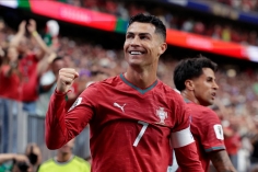 XÁC NHẬN: Bồ Đào Nha bổ nhiệm HLV vĩ đại dẫn dắt Ronaldo