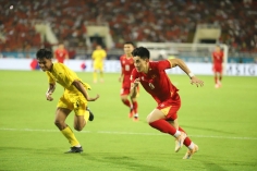 ĐT Việt Nam bị VAR tước 2 quả phạt đền ở trận thua Malaysia