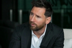 Messi xúc động nhớ cha quá cố, nói lời gan ruột về Barcelona