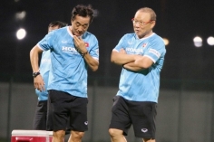 Trợ lý HLV Park gặp 'sự cố' trước AFF Cup 2021
