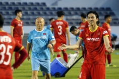 HLV Park chọn xong quân ĐT Việt Nam đấu Lào tại AFF Cup?