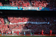 1 phút tri ân Eriksen đầy cảm xúc ở trận Đan Mạch vs Bỉ