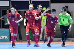 ĐT Việt Nam tạo ‘cơn địa chấn’ trong lần đầu tiên dự World Cup