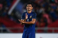 HLV ĐT Thái Lan nói lý do bất ngờ gọi 'tội đồ' đá AFF Cup 2021