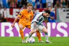 Trực tiếp Argentina 1-0 Hà Lan: Tìm kiếm sự chủ động