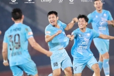 Trực tiếp bóng đá Becamex TP.HCM 1-1 Nam Định: Siêu phẩm thế giới