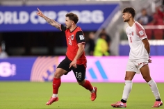 Trực tiếp bóng đá Áo 1-0 Jordan: Siêu phẩm bùng nổ
