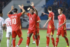 Trực tiếp bóng đá Việt Nam 1-0 Myanmar: Xuân Son nổ súng