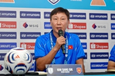 Trực tiếp HLV Kim Sang Sik họp báo trận Việt Nam vs Malaysia, 11h30 hôm nay 18/8