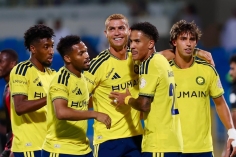 Ronaldo nhanh như điện, Al Nassr ngược dòng nghẹt thở trước Al-Taawoun