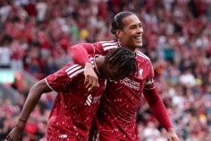 Chia sẻ quan điểm: Van Dijk có phải trung vệ Liverpool đúng chuẩn huyền thoại Ngoại hạng Anh?!