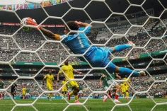 Canada coi chừng 'quái kiệt 11m' của Nam Phi ở World Cup 2026