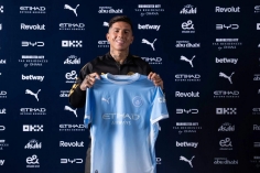 CHÍNH THỨC: Enzo Fernandez gia nhập Manchester City
