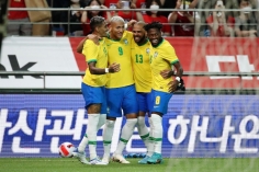 Son Heung-min bất lực, Hàn Quốc 'thua thảm' trước Brazil