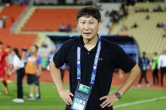 HLV Kim Sang Sik tiết lộ quyết định khó khăn nhất tại AFF Cup 2026