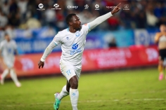 Xuân Son tịt ngòi, Nam Định thắng chật vật Thanh Hóa