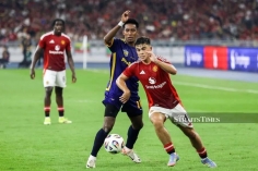 SỐC: Tiền đạo Đông Nam Á xé lưới MU từ giã ĐTQG vì đánh phụ nữ