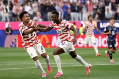 Trực tiếp bóng đá Mỹ 2-0 Paraguay: Chủ nhà thăng hoa