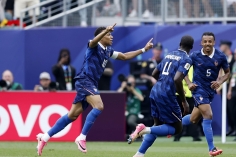 Trực tiếp bóng đá Pháp 1-0 Iraq: Mbappe mở tỷ số