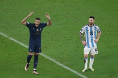 CHÍNH THỨC: Vượt mặt Messi, Mbappe vĩ đại nhất lịch sử World Cup