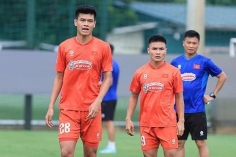 Trung vệ cao nhất lịch sử ĐT Việt Nam bất ngờ mất tích ở AFF Cup