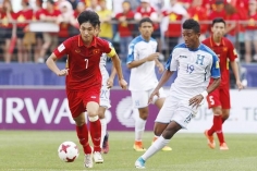 Đội trưởng U20 Việt Nam từng dự World Cup bất ngờ lên Facebook xin việc