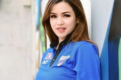 Nhan sắc Madam Bo, ‘nữ thần bóng đá Lào’ chịu chơi ngang Madam Pang của Thái Lan