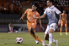 NÓNG: Liên đoàn bóng đá Thái Lan rơi vào cảnh nợ nần