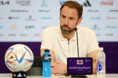 HLV Anh chỉ ra lý do hài lòng với trận hoà 'bạc nhược' trước Mỹ tại World Cup 2022