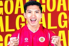 Văn Hậu ghi bàn trở lại sau 3 năm bằng siêu phẩm để đời