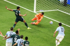 Trực tiếp bóng đá Ả Rập Xê Út 1-0 Uruguay: Tấn công dồn dập