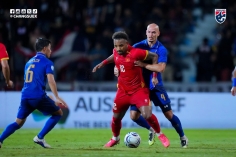 CĐV Thái Lan phản ứng mạnh mẽ khi thua 0-2 Việt Nam ở chung kết AFF Cup