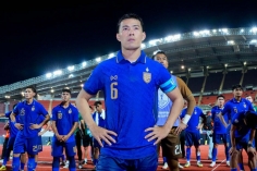 Đội trưởng Thái Lan nói thẳng việc dùng đội A đấu Việt Nam tại AFF Cup