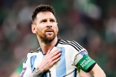 Vì sao Messi giấu bức thư chia tay Argentina suốt hơn 1 tháng?