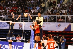 Thắng dễ Malaysia, Thái Lan chờ Việt Nam ở bán kết SEA Games 31