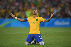 VIDEO: Khoảnh khắc tỏa sáng của Neymar giúp Brazil lần đầu tiên giành HCV Olympic