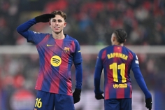 Barca thắng ngược dòng Slavia Prague tại Champions League