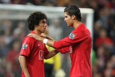 Cựu sao MU muốn Ronaldo đến Brazil thi đấu