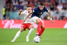 Trực tiếp Pháp 0-0 Ba Lan: Tấn công như 'sóng vỗ bờ'